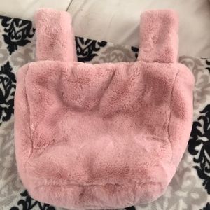 🌼🆕 PINK FLUFFY MINI BAG (NWOT)